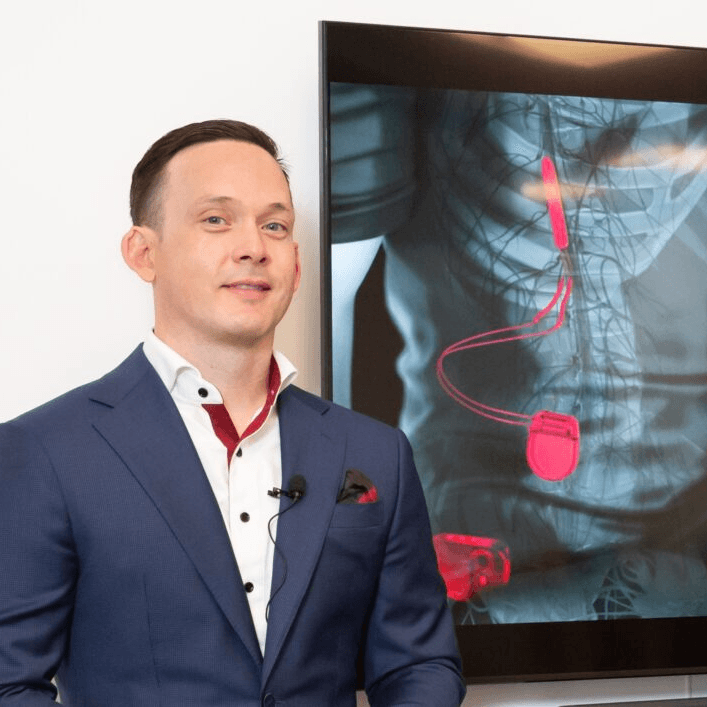 picture Aaron Phillips